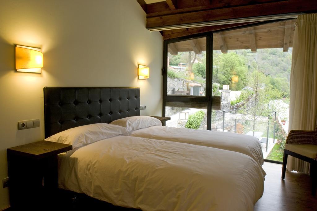 Apartamentos Rurales El Lleron Caso Luaran gambar