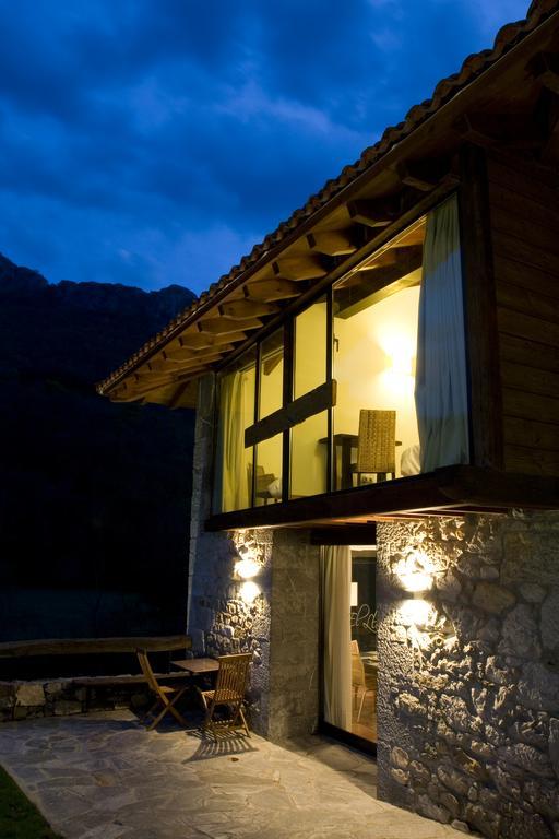 Apartamentos Rurales El Lleron Caso Luaran gambar