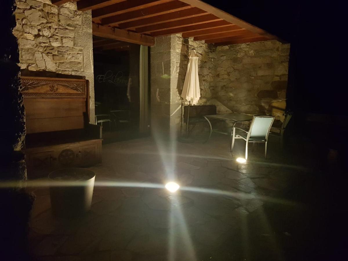 Apartamentos Rurales El Lleron Caso Luaran gambar